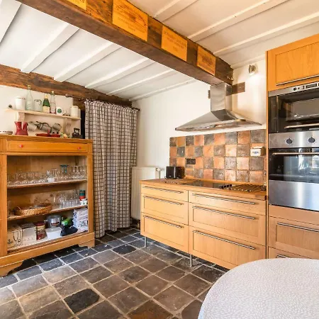 A Pleasant Village Cottage Voeren